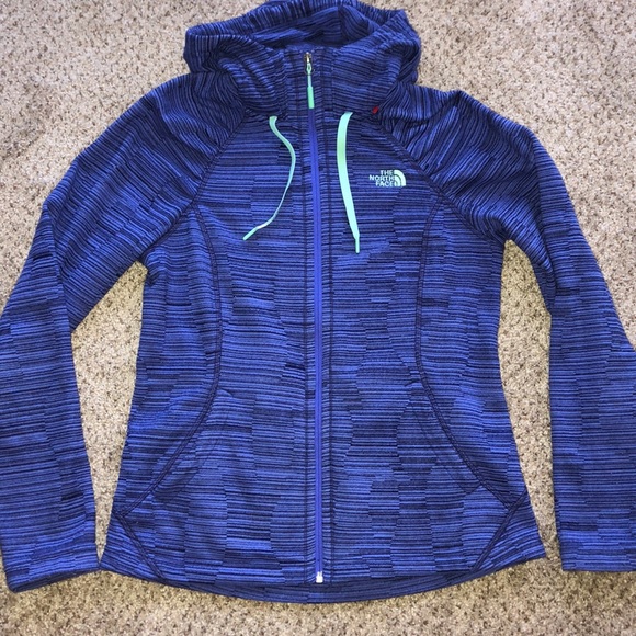 The North Face Jackets & Blazers - Women’s North Face Hooded Fleece size S